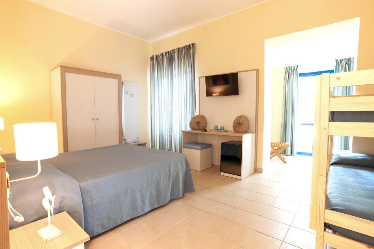 Hotel Villa Giulia Porto Azzurro Luaran gambar